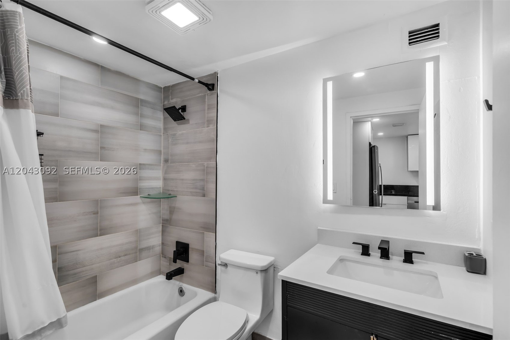 FOUR AMBASSADORS CONDO PH - Residential Lease