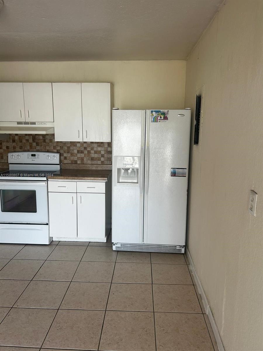 LA BEAU ACRES 2 - Residential Lease