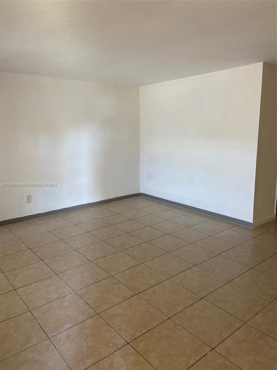 SUTTON HOUSE CONDO - Residential Lease