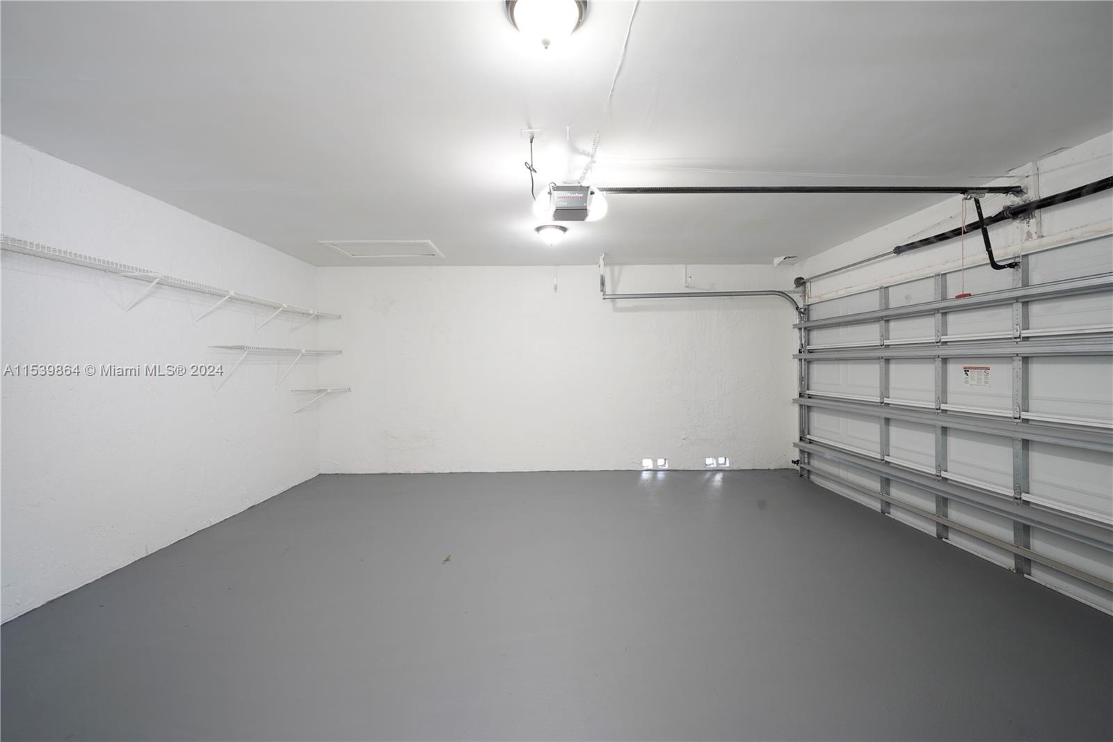 WEITZER SHAUNA MEADOWS SE - Residential