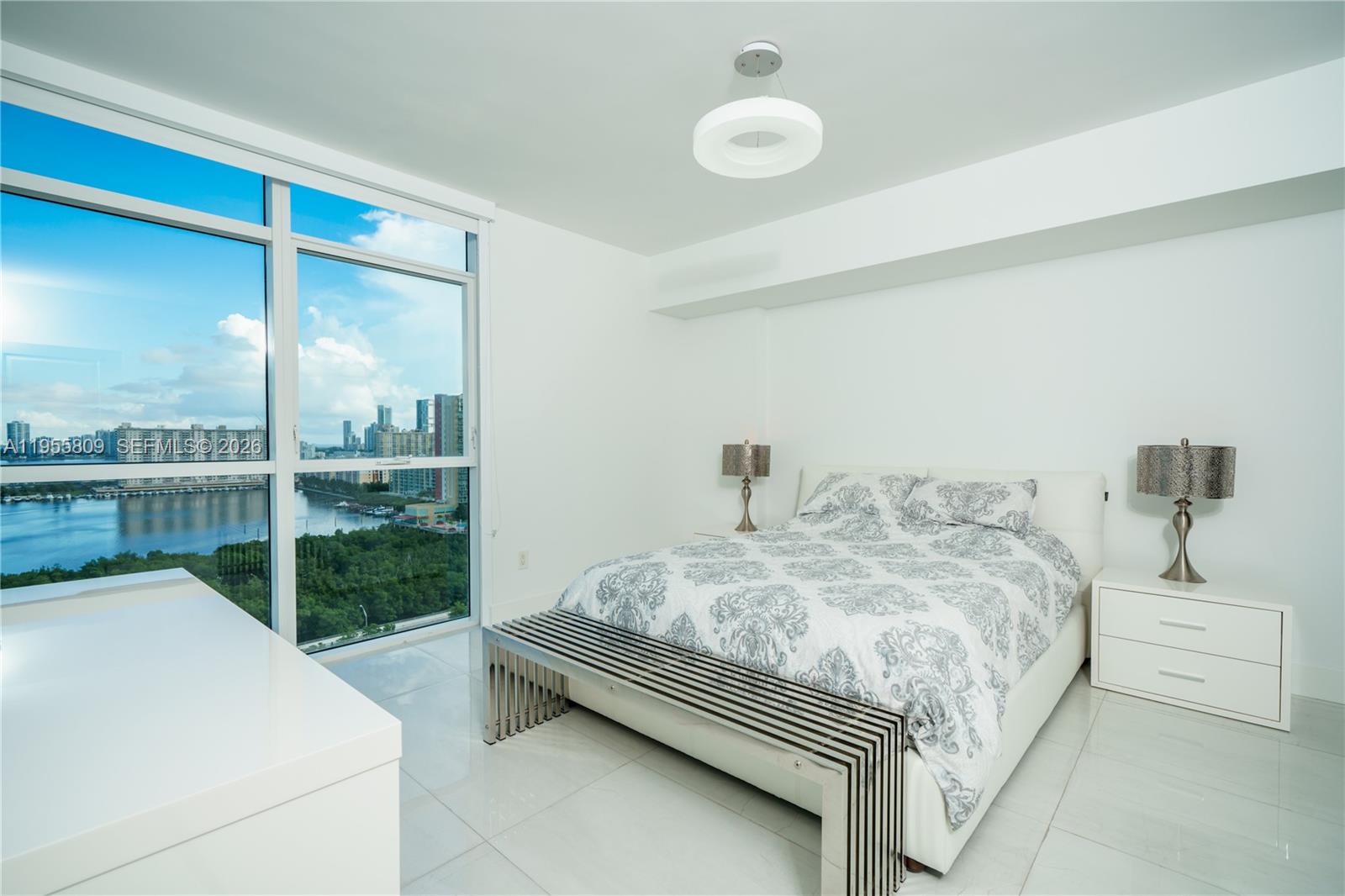 400 SUNNY ISLES CONDO WES - Residential