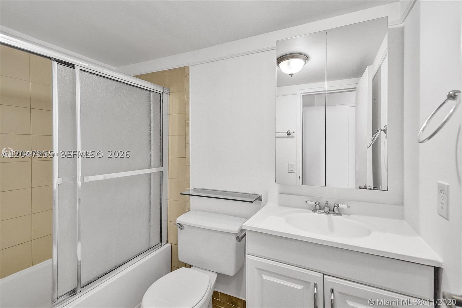 BAYVIEW TERR CONDO - Residential