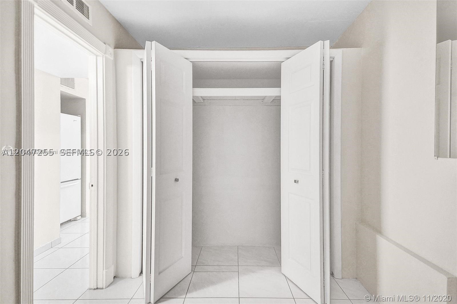 BAYVIEW TERR CONDO - Residential