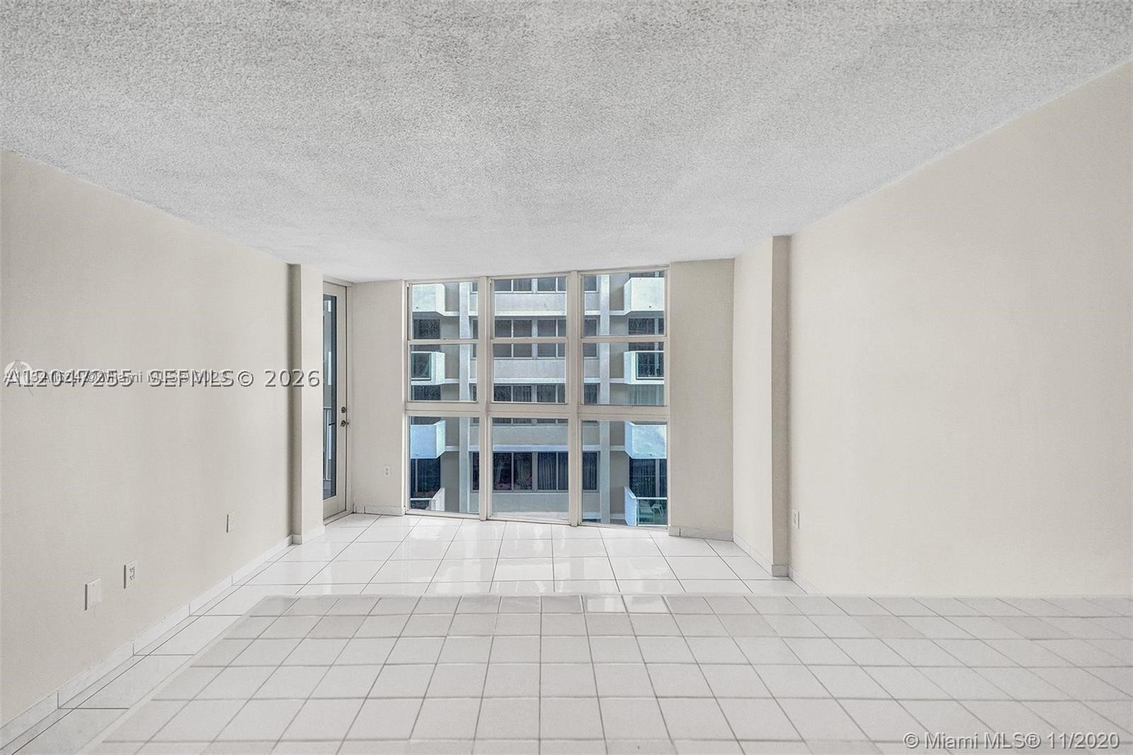 BAYVIEW TERR CONDO - Residential