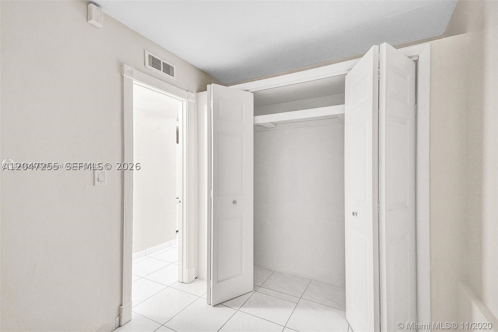 BAYVIEW TERR CONDO - Residential