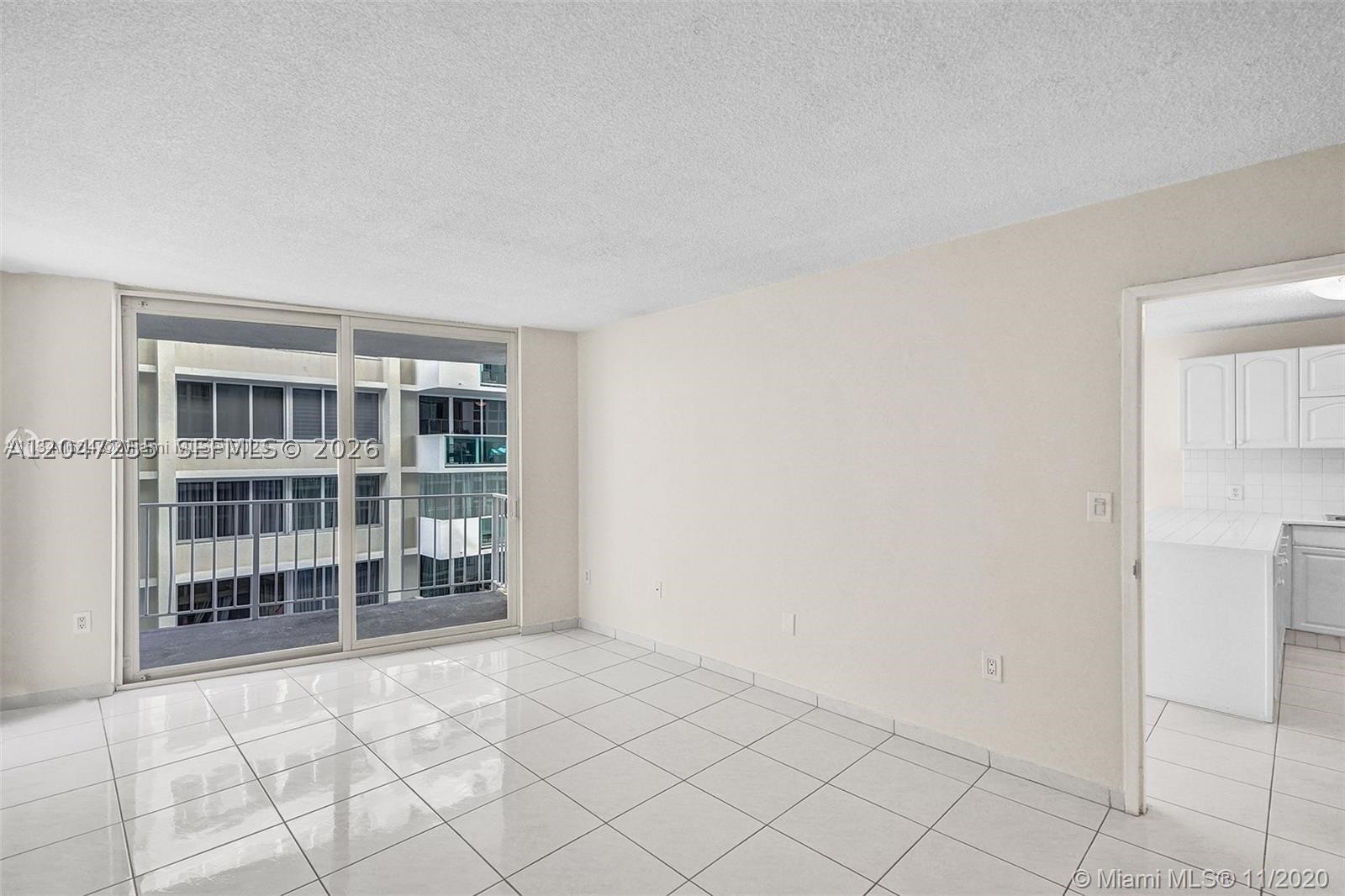 BAYVIEW TERR CONDO - Residential