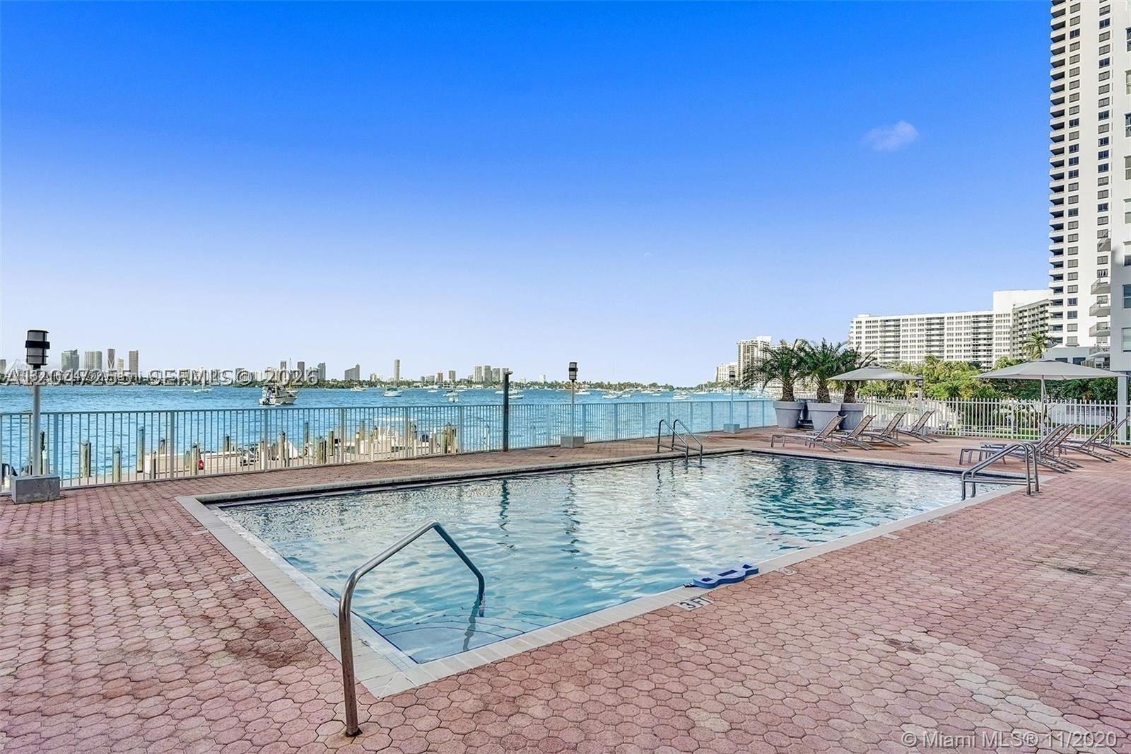 BAYVIEW TERR CONDO - Residential