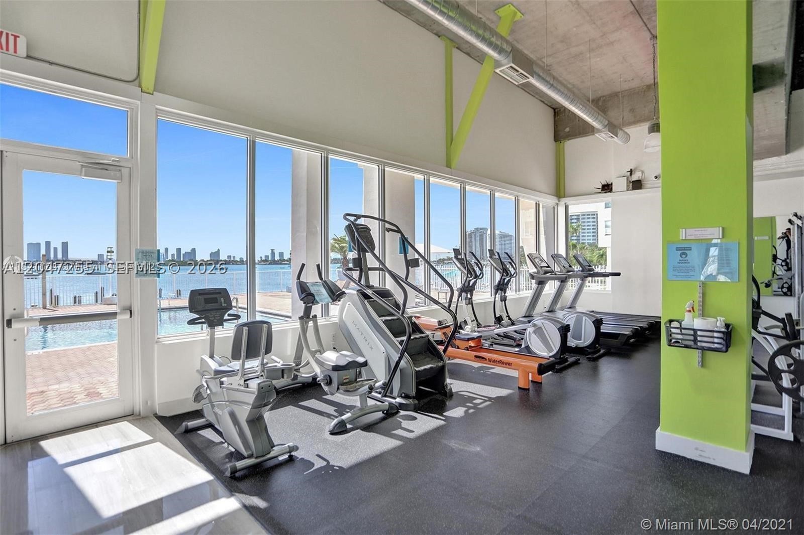 BAYVIEW TERR CONDO - Residential