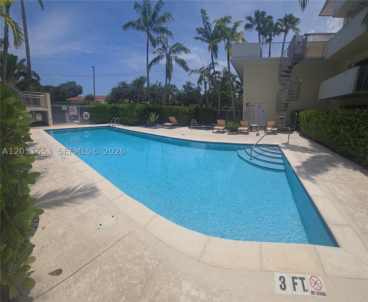PALMS OF PINECREST CONDO - Residential Lease