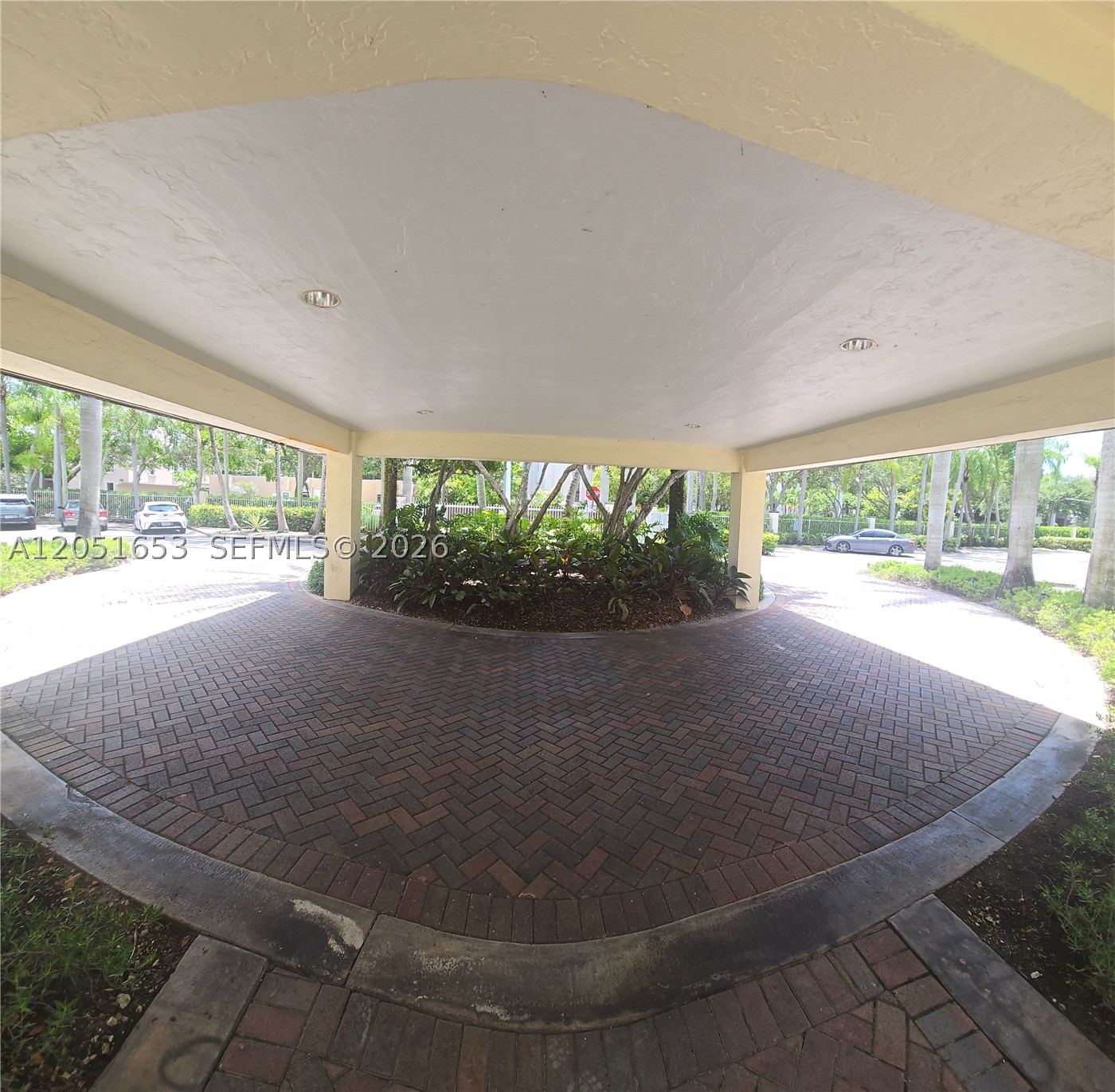 PALMS OF PINECREST CONDO - Residential Lease