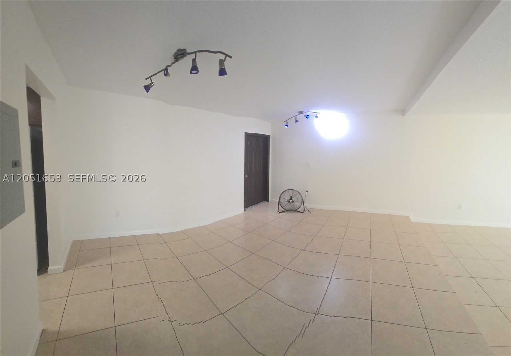 PALMS OF PINECREST CONDO - Residential Lease