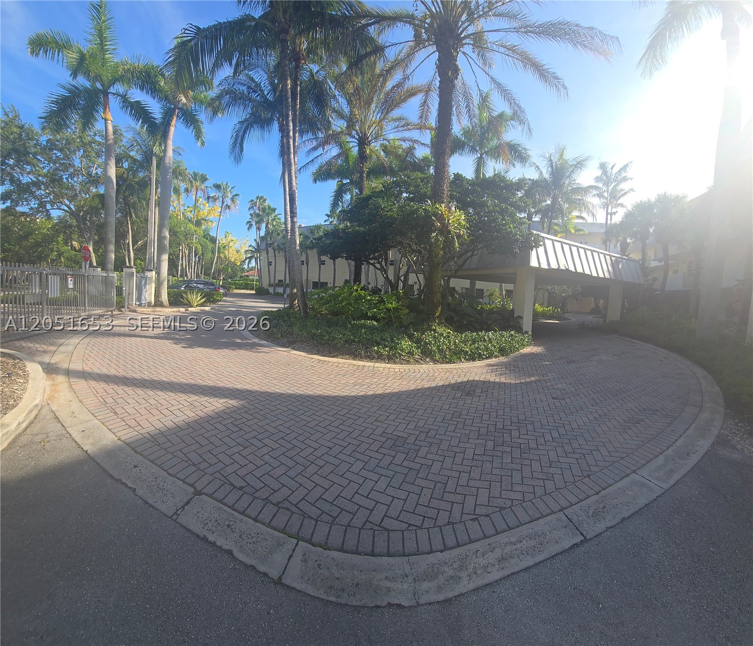 PALMS OF PINECREST CONDO - Residential Lease
