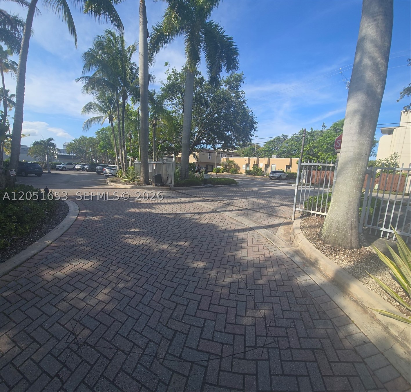 PALMS OF PINECREST CONDO - Residential Lease