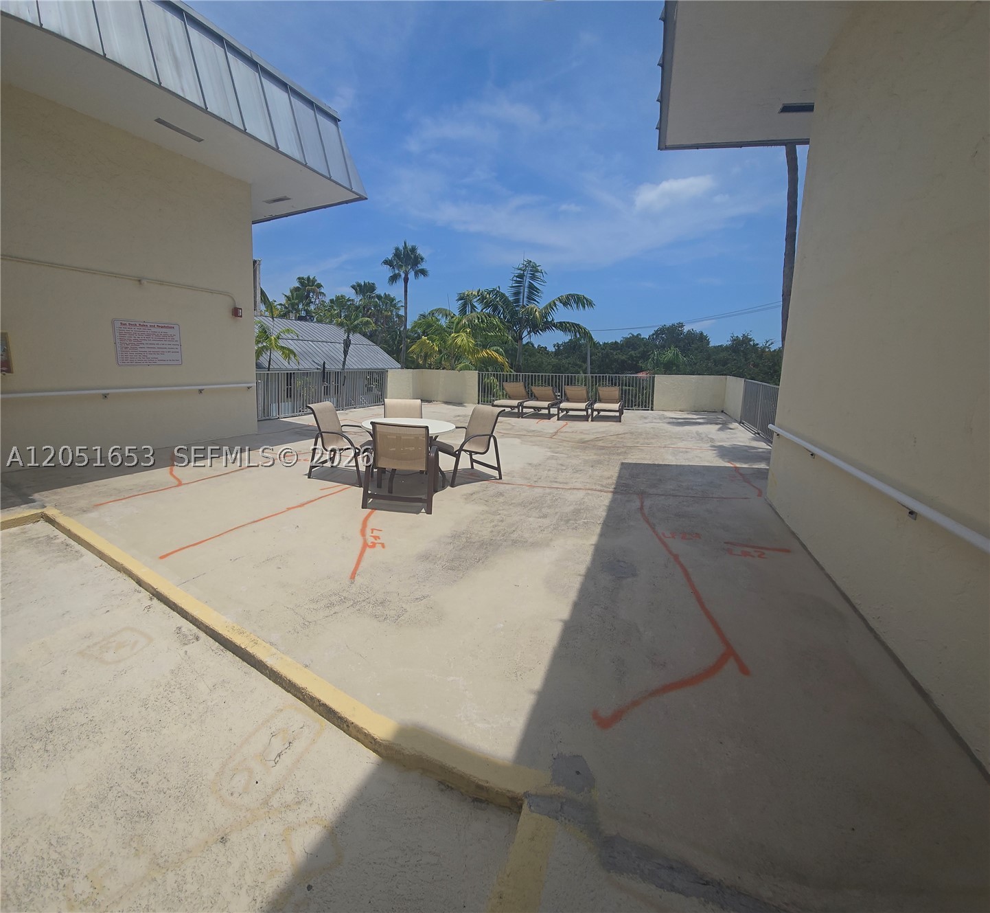 PALMS OF PINECREST CONDO - Residential Lease