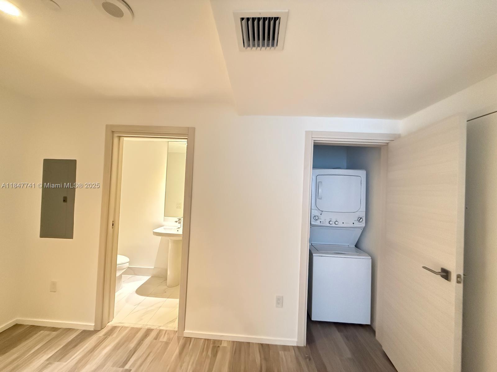 801 SMA RESIDENCES CONDO - Residential Lease