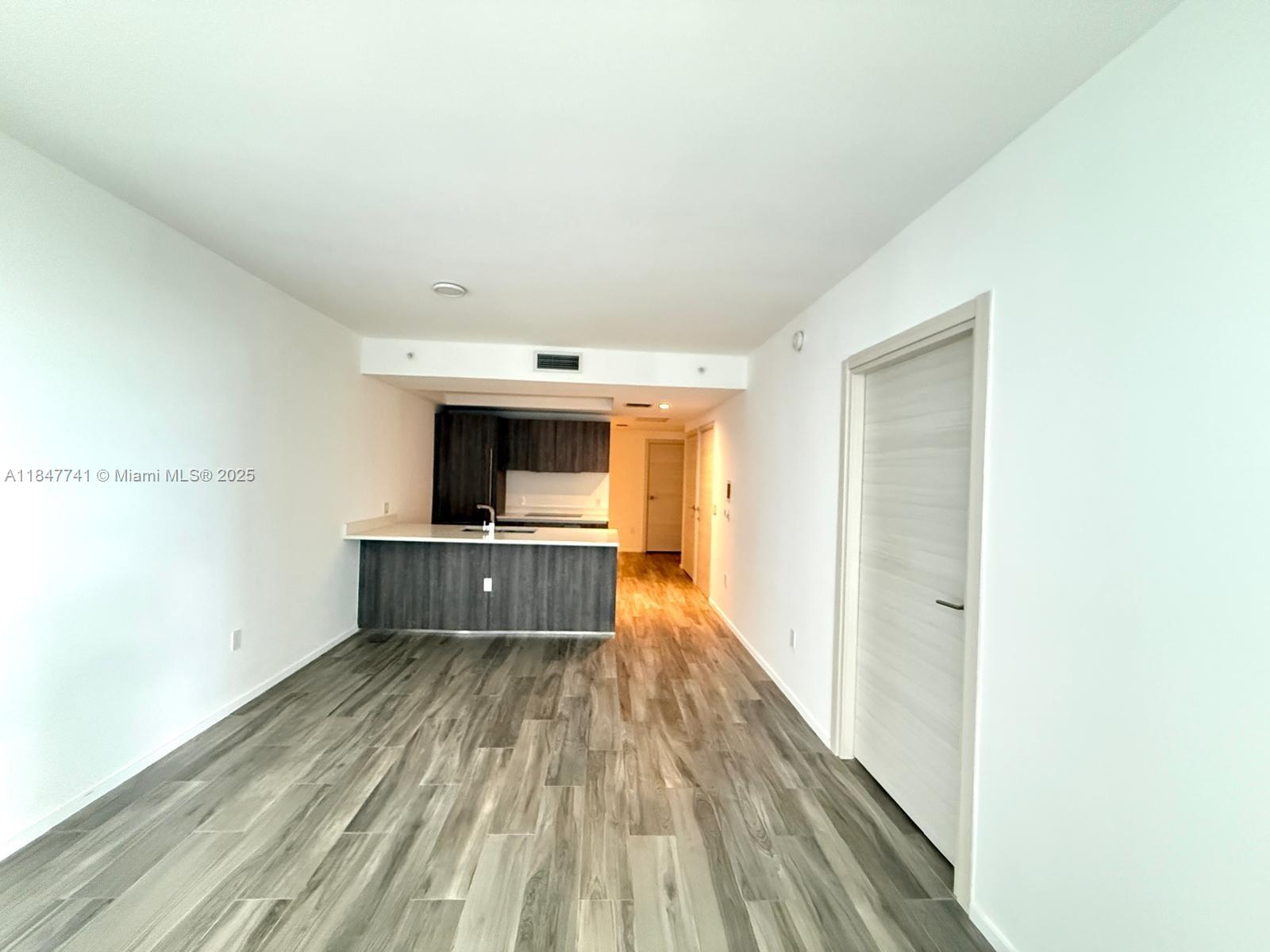 801 SMA RESIDENCES CONDO - Residential Lease