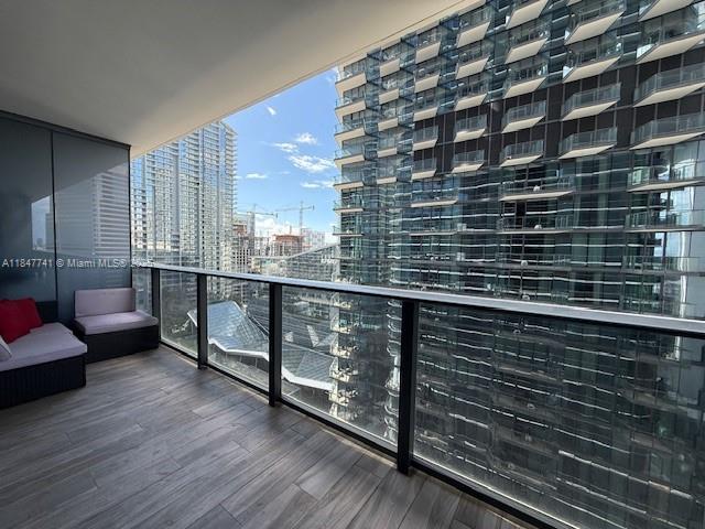 801 SMA RESIDENCES CONDO - Residential Lease