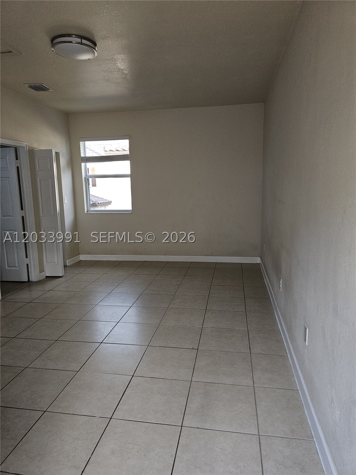 KENDALL COMMONS TOWNHOMES - Residential Lease