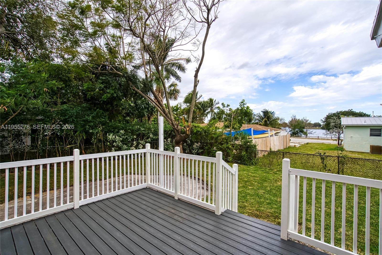 LAKE OSBORNE ESTATES - Residential