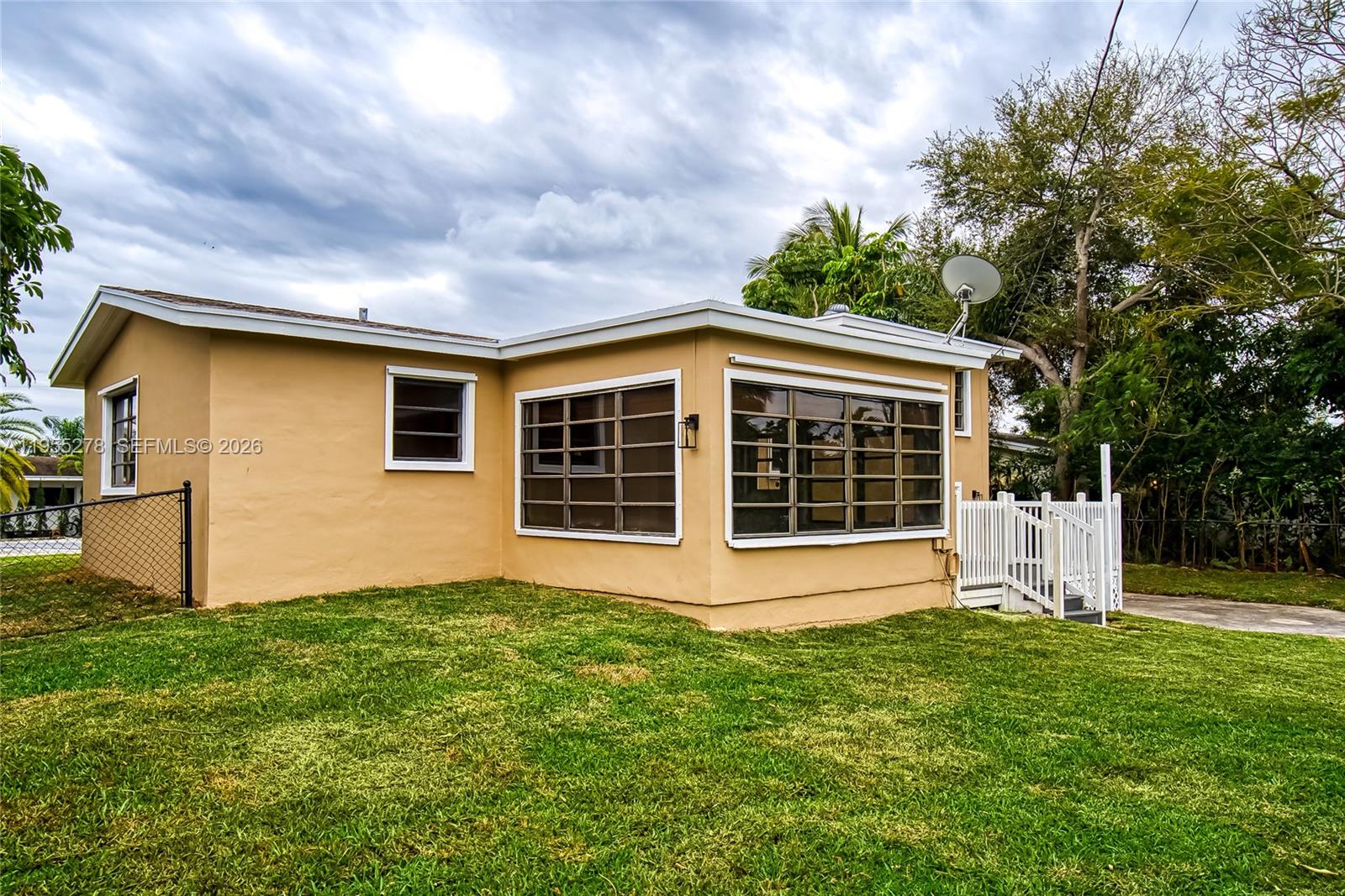 LAKE OSBORNE ESTATES - Residential