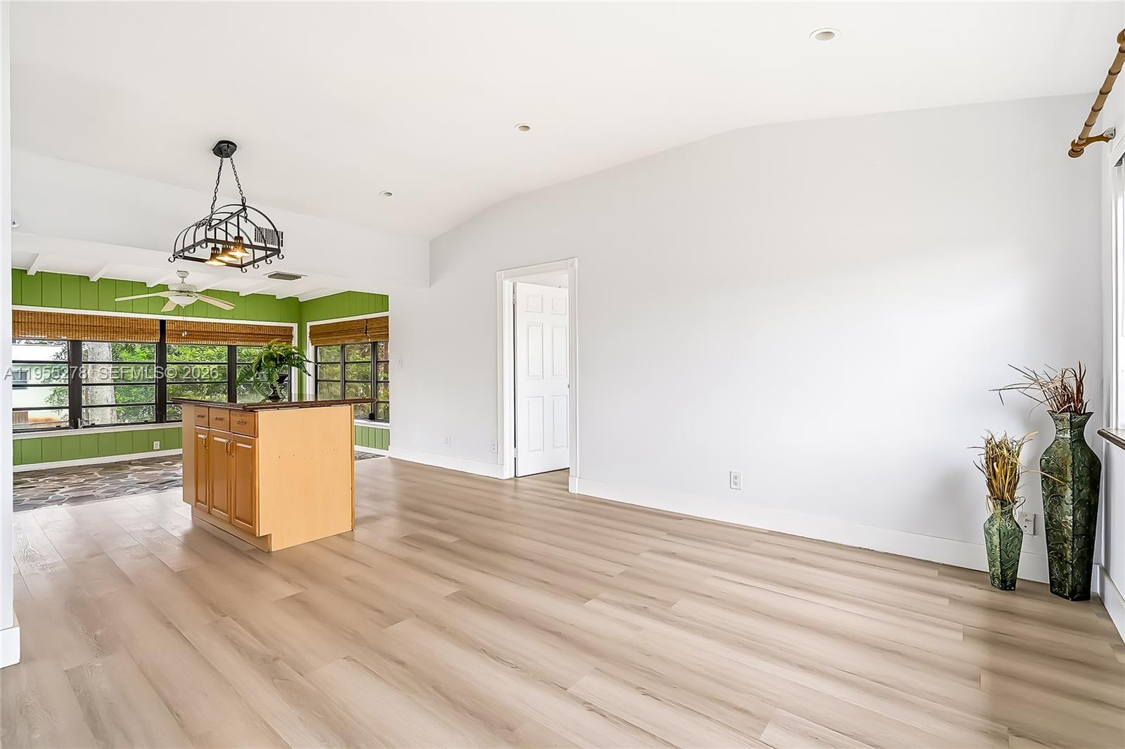 LAKE OSBORNE ESTATES - Residential