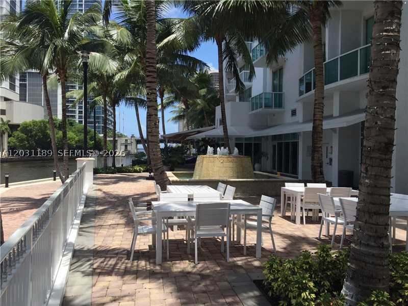 BRICKELL ON THE RIVER N T - Residential Lease