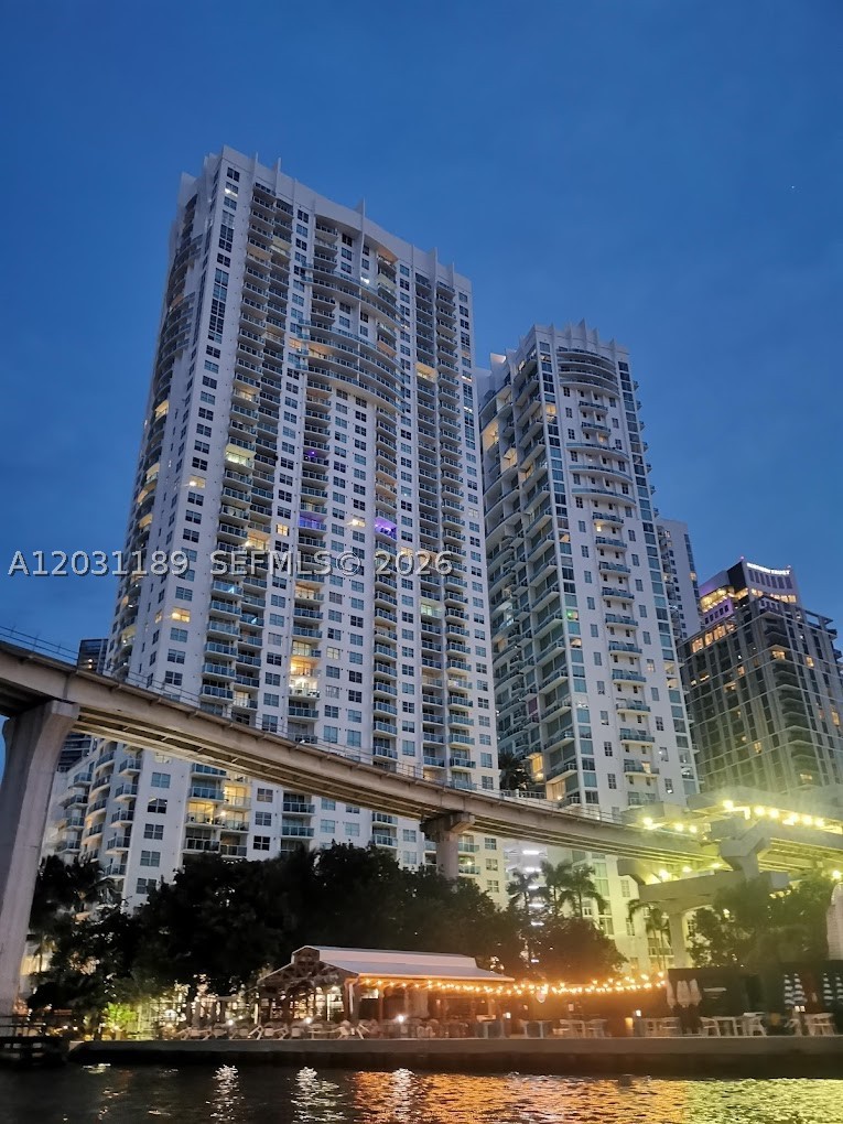 BRICKELL ON THE RIVER N T - Residential Lease
