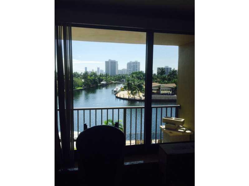 YACHT CLUB CONDO (THE) - Residential Lease
