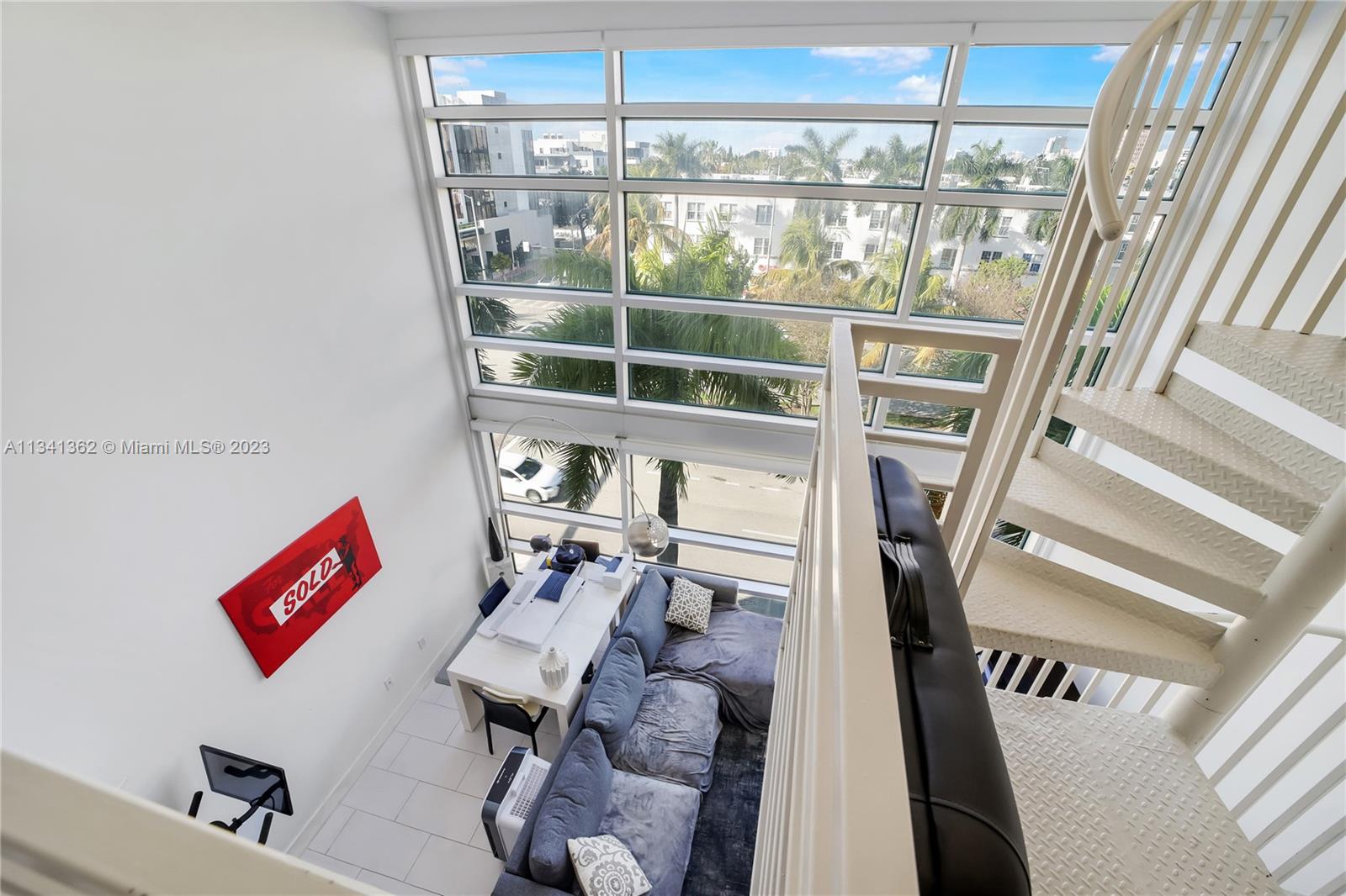 MERIDIAN 5 CONDO - Residential