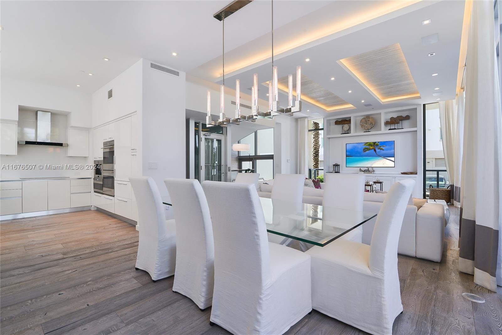 OCEAN SEVEN CONOMINIUMS - Residential