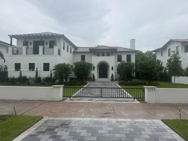 CORAL GABLE COUNTRY CLUB - Residential