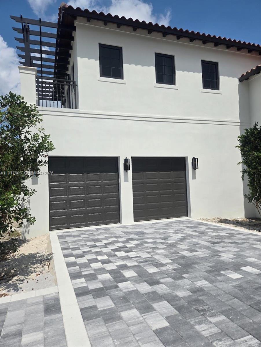 CORAL GABLE COUNTRY CLUB - Residential