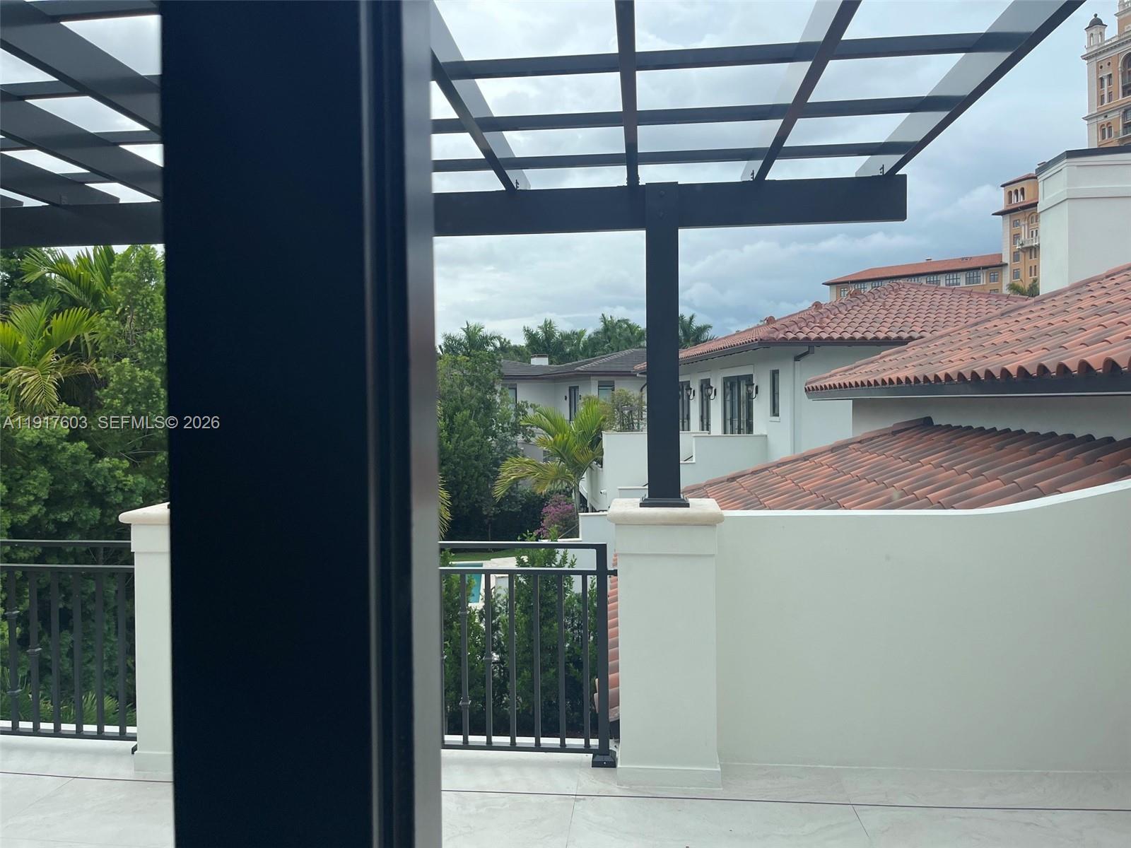 CORAL GABLE COUNTRY CLUB - Residential