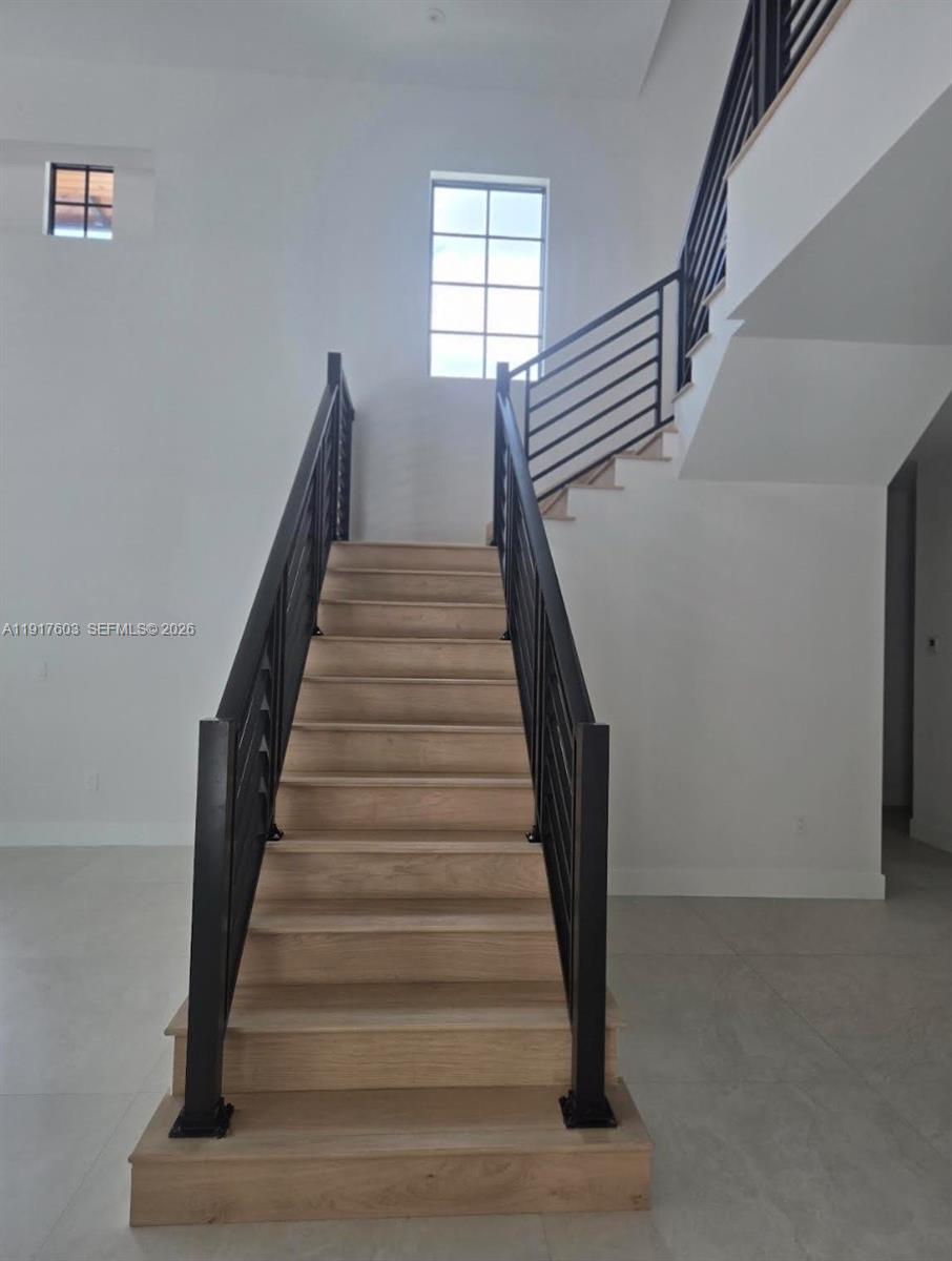 CORAL GABLE COUNTRY CLUB - Residential