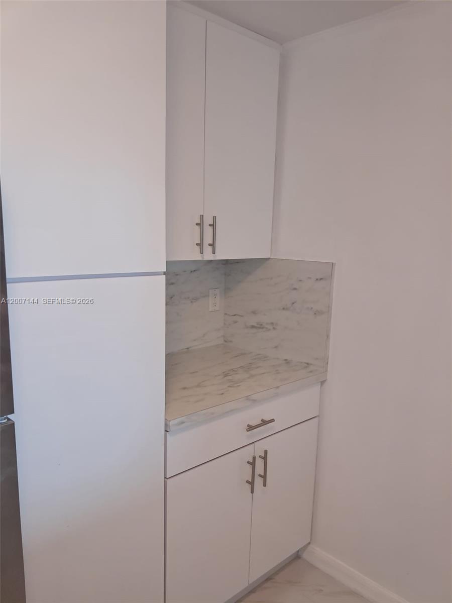 1800 BISCAYNE PLAZA CONDO - Residential