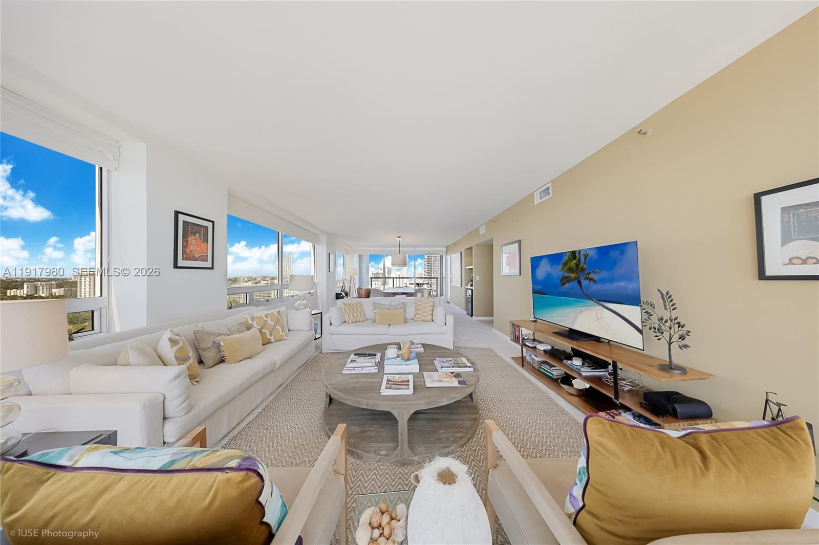 THE PALACE CONDO - Residential
