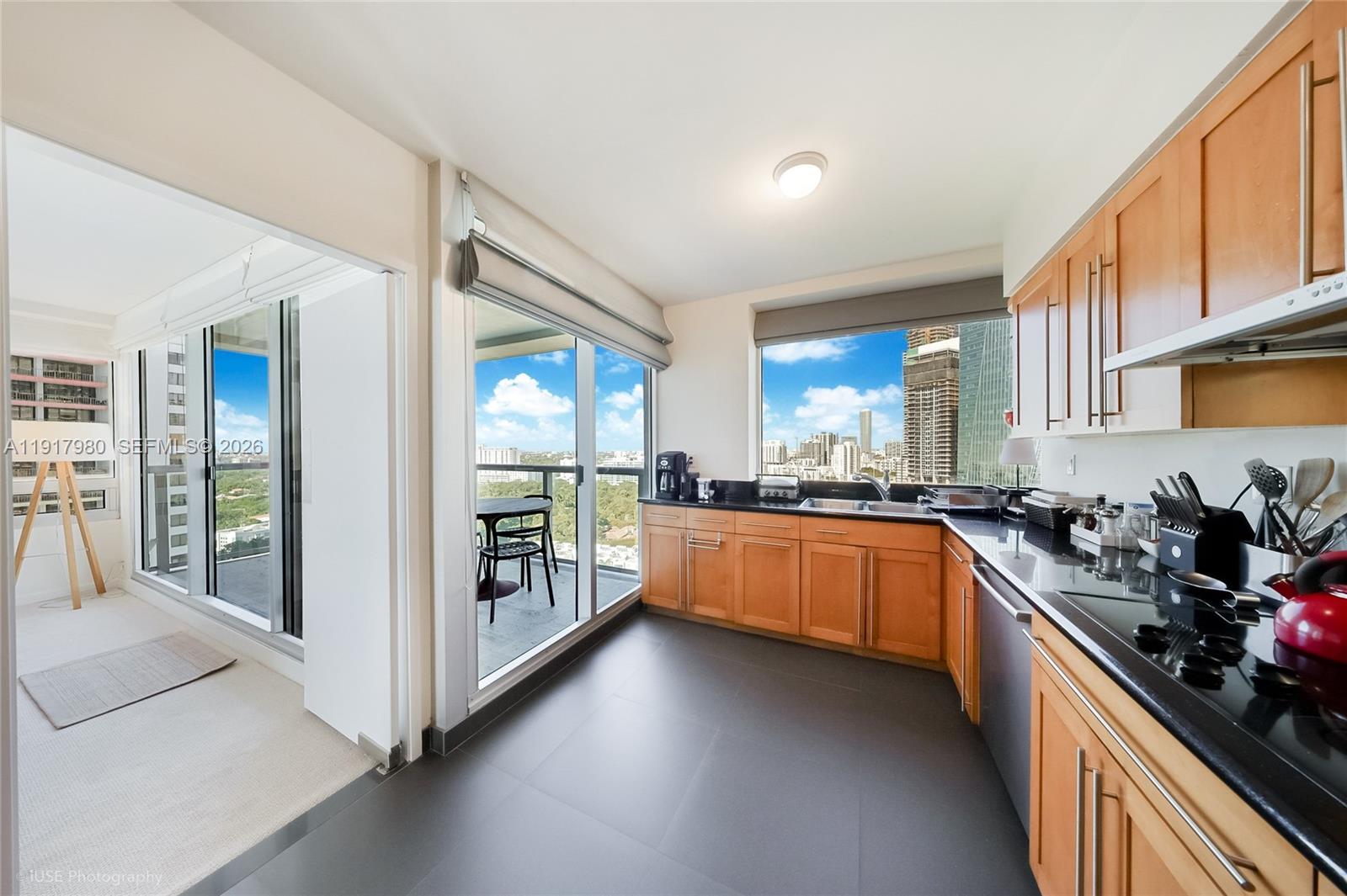 THE PALACE CONDO - Residential