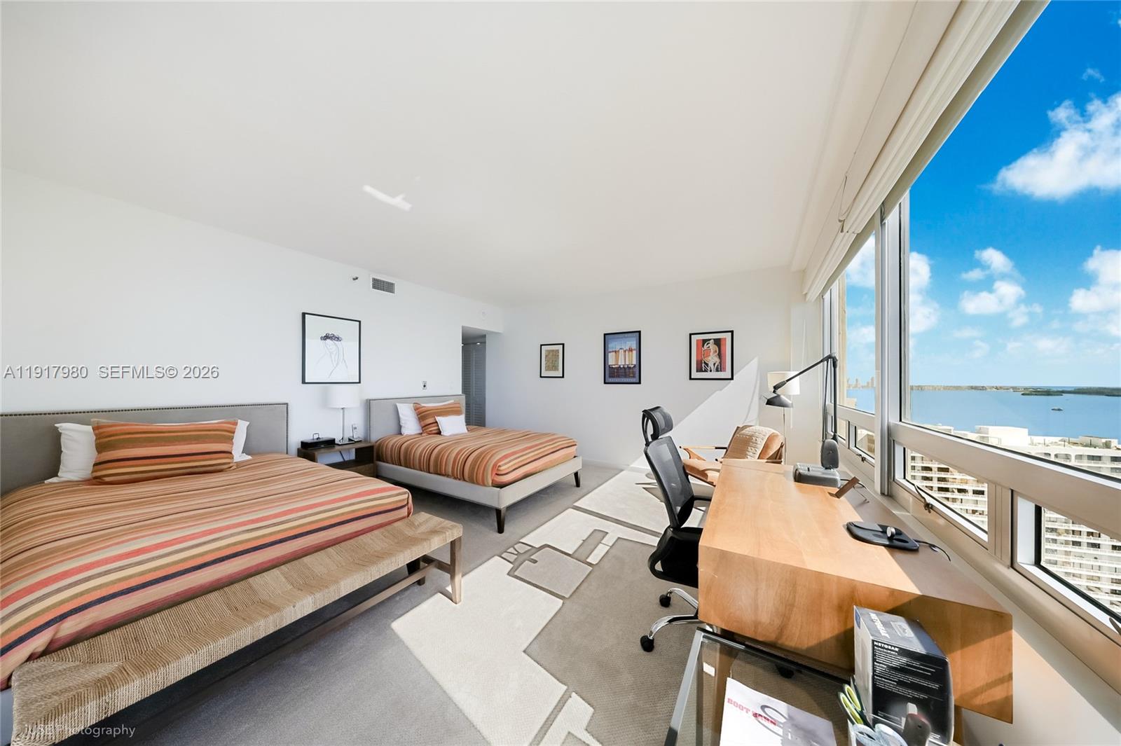 THE PALACE CONDO - Residential