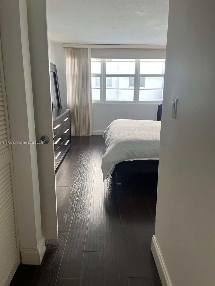 THE COLLINS CONDO - Residential Lease