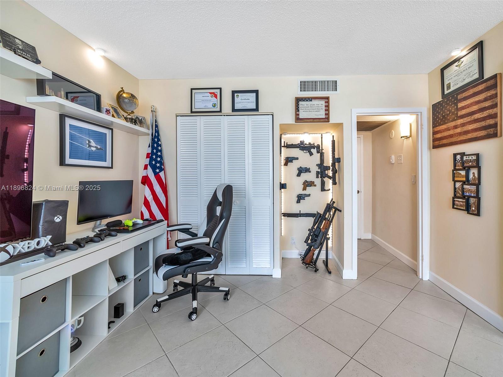 PARKER PLAZA CONDO ESTATE - Residential