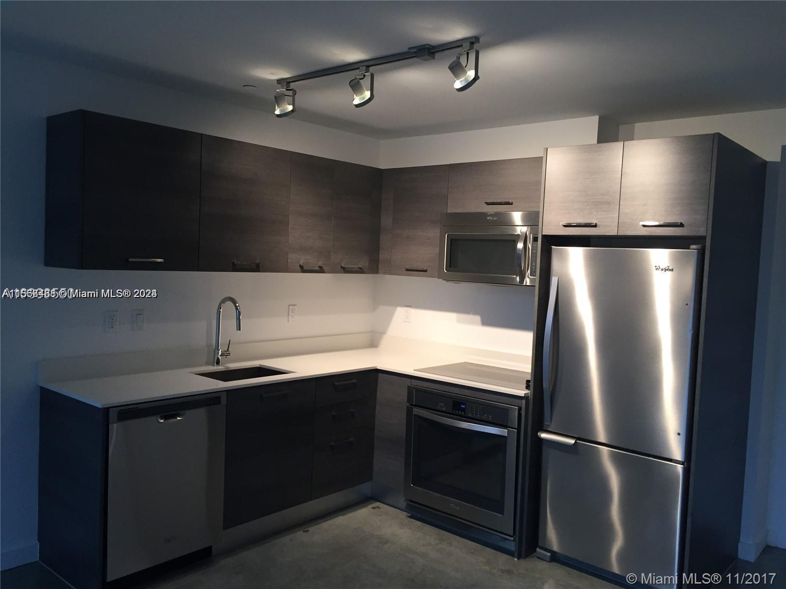 CENTRO CONDO - Residential