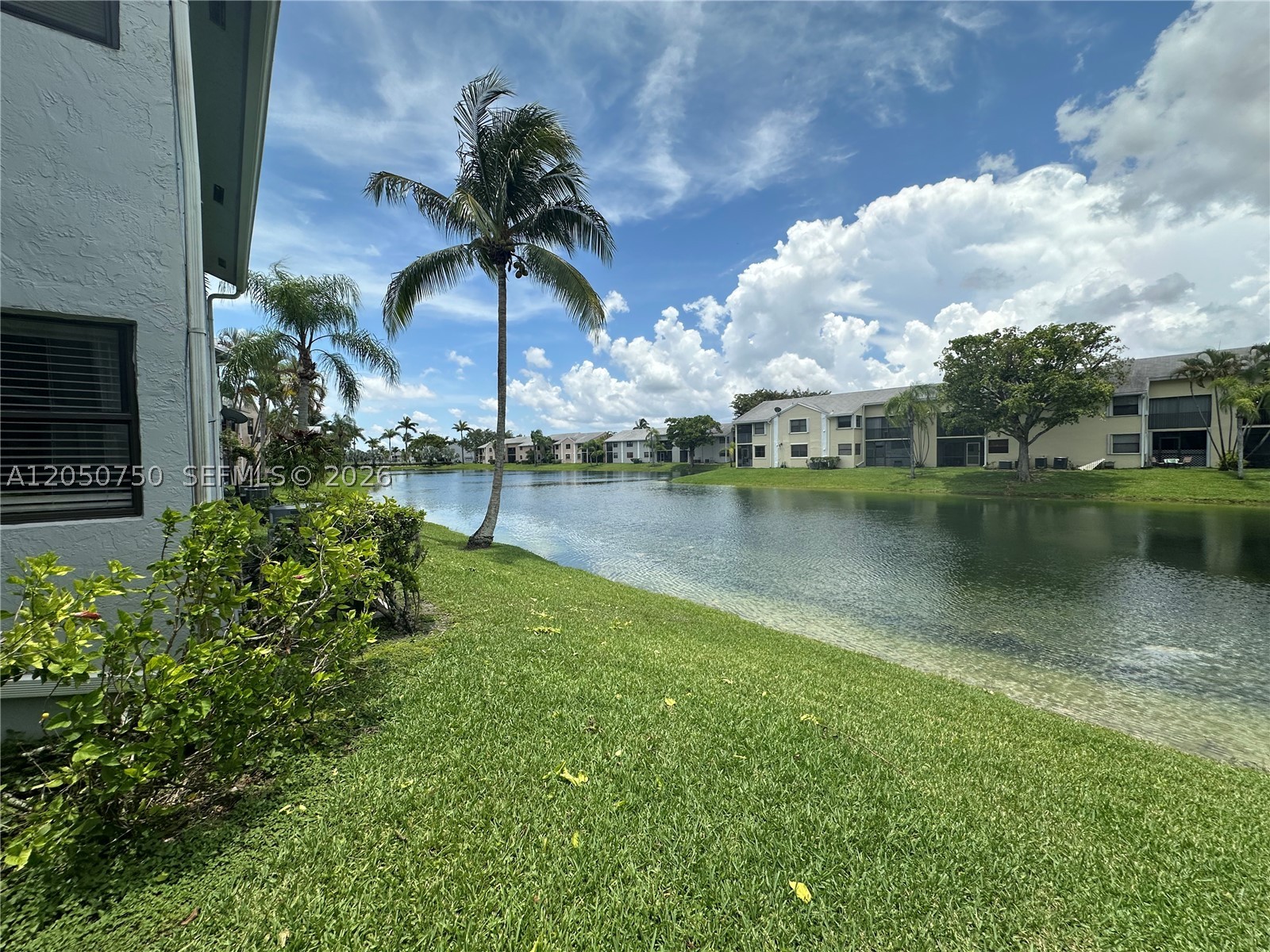 LAKESHORE CONDO I - Residential Lease