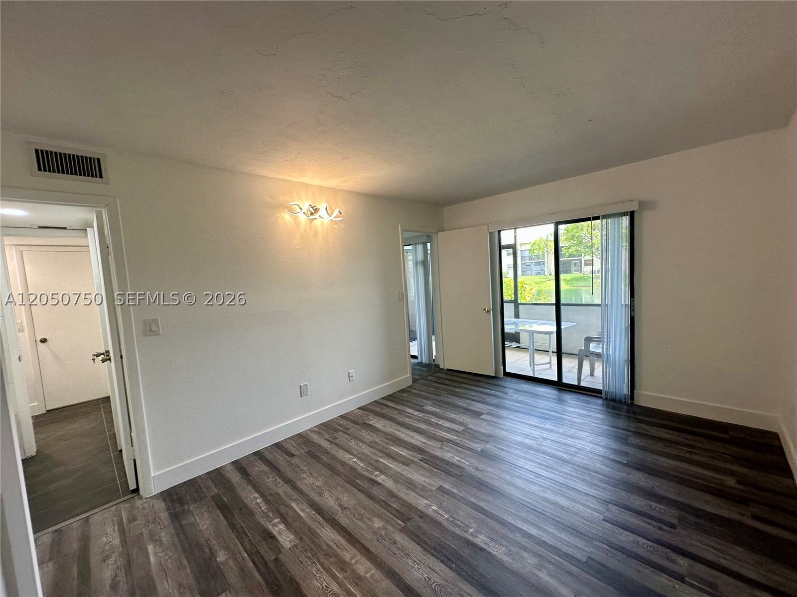 LAKESHORE CONDO I - Residential Lease