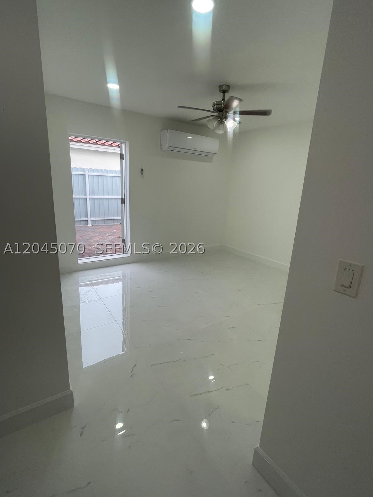 SHORELINE AT THE HAMMOCKS - Residential Lease