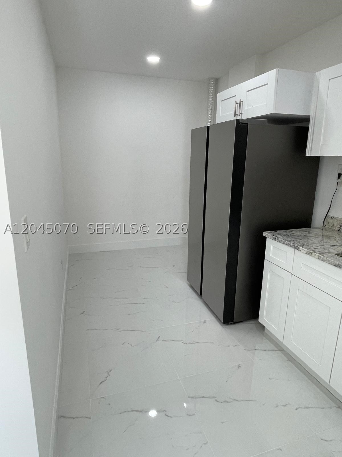 SHORELINE AT THE HAMMOCKS - Residential Lease