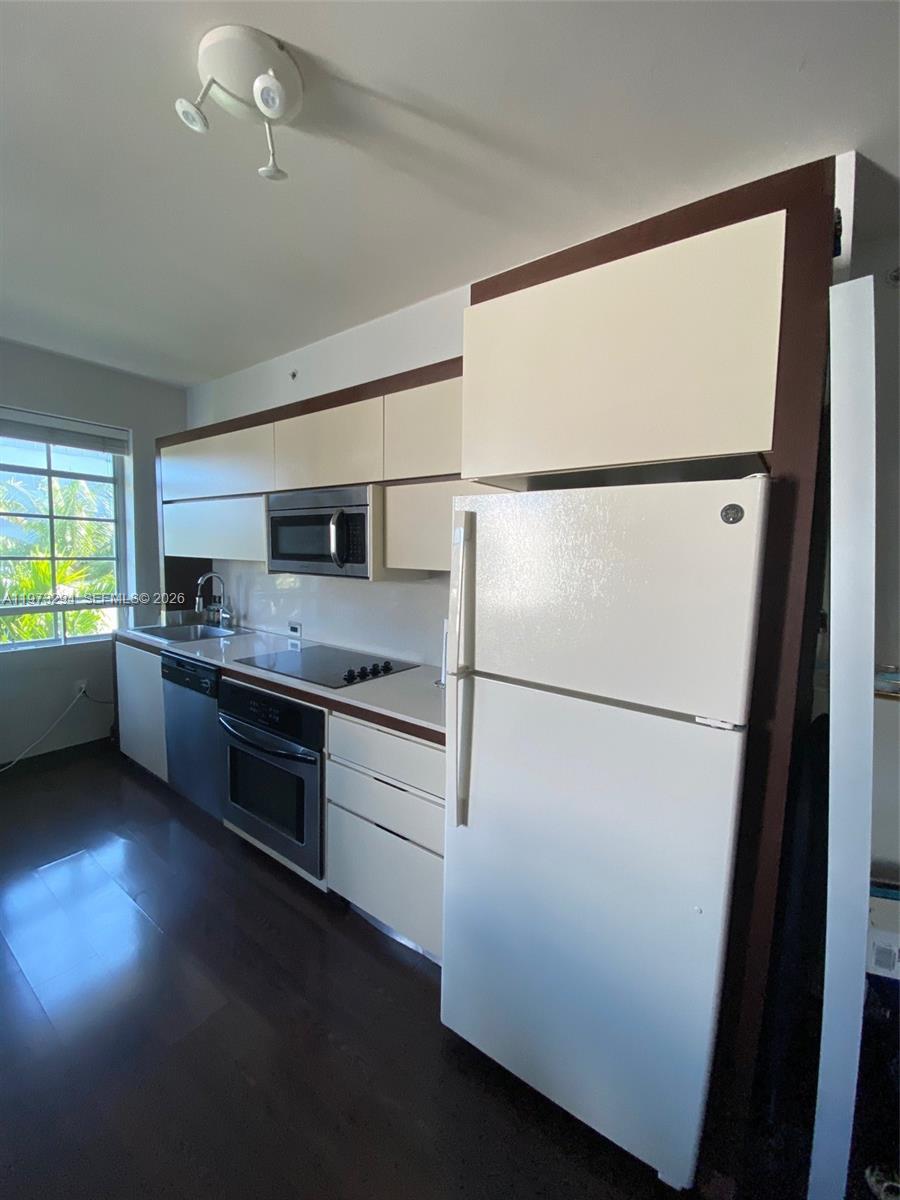 ARTECITY GOVERNOR CONDO - Residential