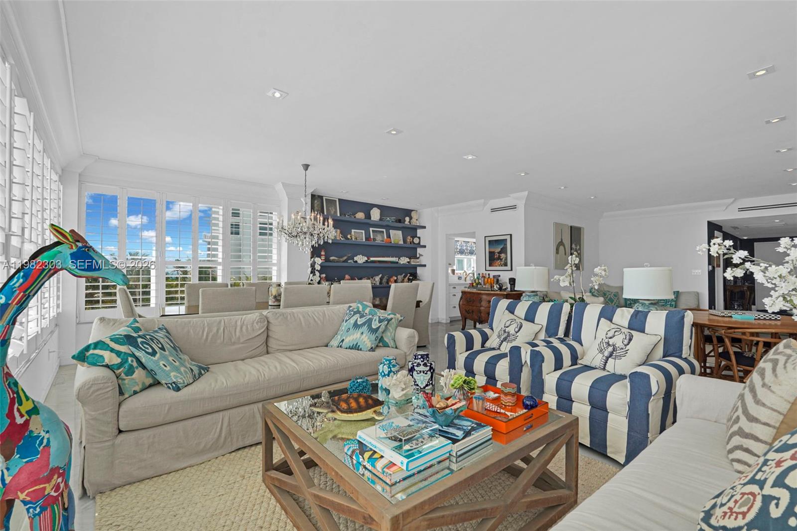 THE EXECUTIVE CONDO - Residential