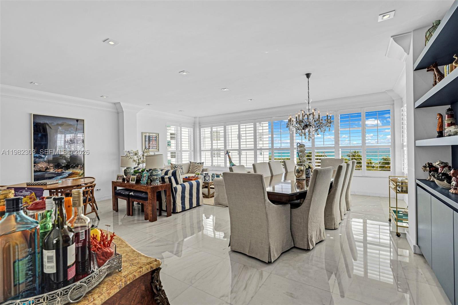 THE EXECUTIVE CONDO - Residential