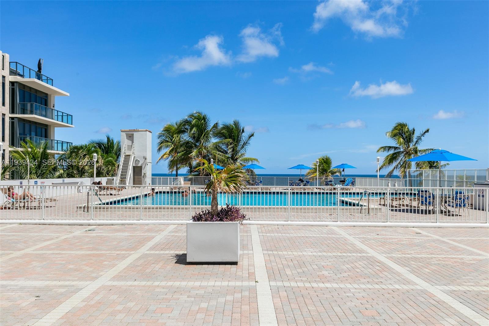 QUADOMAIN TOWER I AND IV - Residential Lease