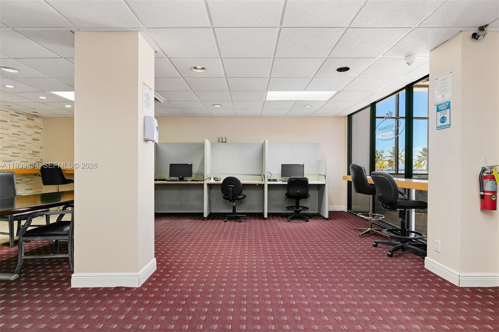 QUADOMAIN TOWER I AND IV - Residential Lease